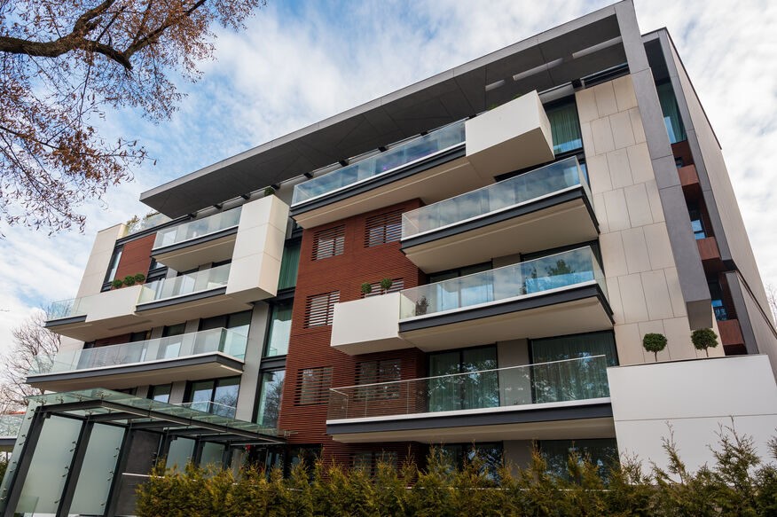 Ground Floor vs. Top Floor Apartments: Which is Best?